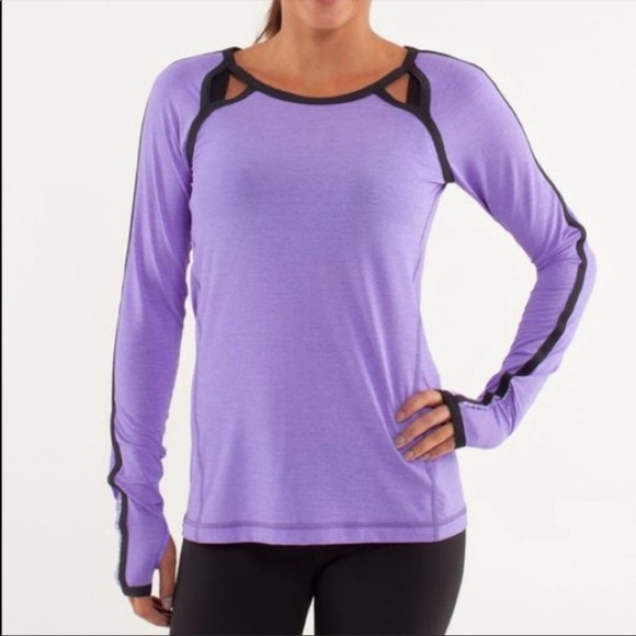lululemon athletica Tops - Lululemon team spirit Purple Long Sleeve Top w/ headphones hole/pocket. Size 4